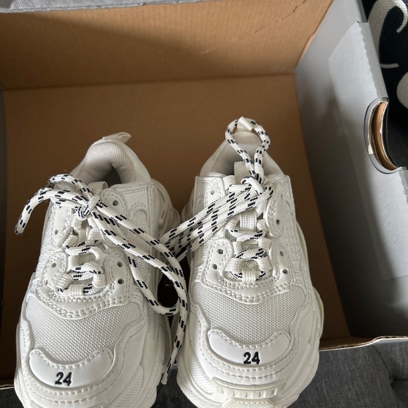 Toddler Balenciaga Triple Sole - Picture 2 of 7